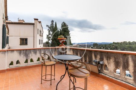 Modernist farmhouse for rent in Castellar del Vallés - Photo 2