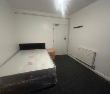 Studio to rent - Photo 6