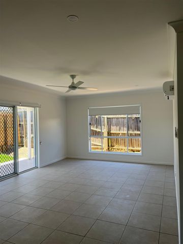 Modern & Stylish Newly Built Home in Bellbird Plac - Photo 3