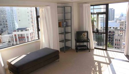 Spacious & Sunny, Park Views @ Argent Hall - Photo 4