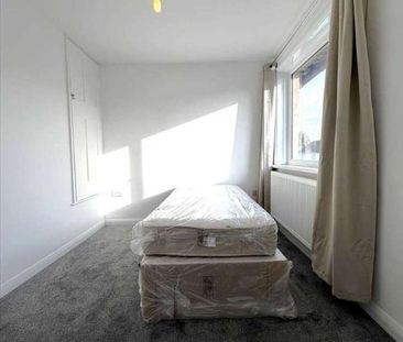 St Werburgh Crescent, Rochester, ME3 - Photo 6