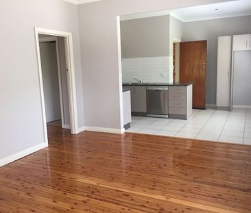 Charming Old East Albury Unit - Photo 1