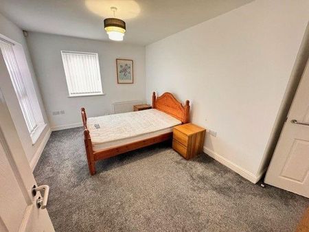 2 bedroom apartment to rent - Photo 4