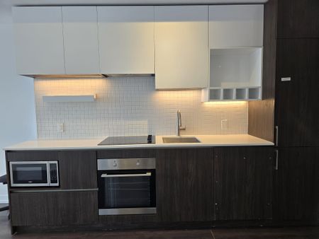 For Lease - 5 Buttermill Avenue Unit# 4905, Vaughan, Ontario - Photo 4