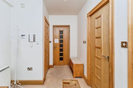 Foregate Street, CHESTER - Photo 5