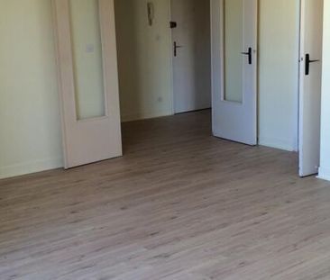 Appartement 69m2 REIMS 790 euros - Photo 3