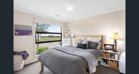 Superb Family Lifestyle - Photo 4