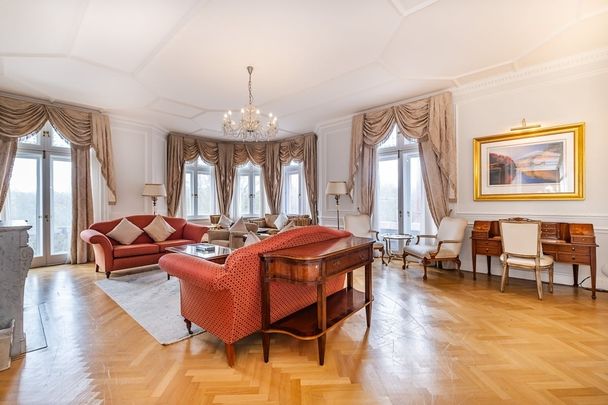 6 bedroom flat to rent - Photo 1