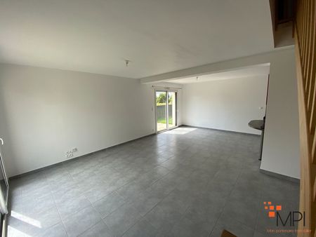 Location Maison 5 pièces 99m² - Photo 2