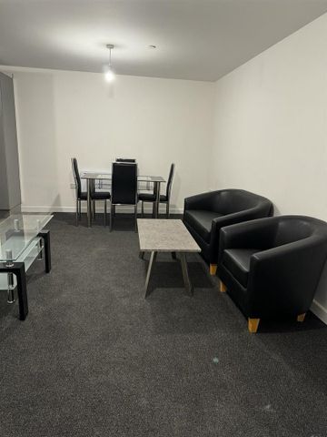 Apt 38 – King Street, Wrexham - Photo 2