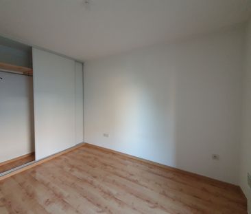 Location Appartement 3 pièces 71m² VALENCIENNES 59300 - Photo 2