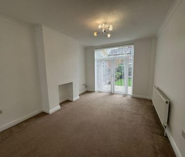3 bedroom semi-detached house to rent - Photo 5