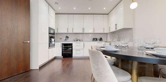 Charles Clowes Walk, Nine Elms, SW11 - Photo 2