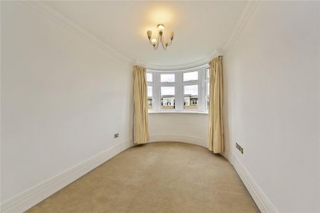 5 bedroom end of terrace house to rent - Photo 3