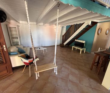 Location Maison 3 pièces 62m² STE ROSE 97115 - Photo 2