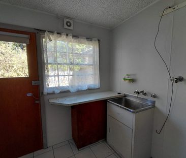 FOUR BEDROOM HOUSE - Photo 4