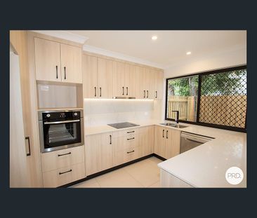 Modern Unit - Photo 3