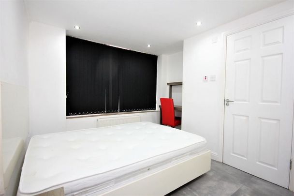 Flat , Connaught House, - Mount Street, Preston - Photo 1