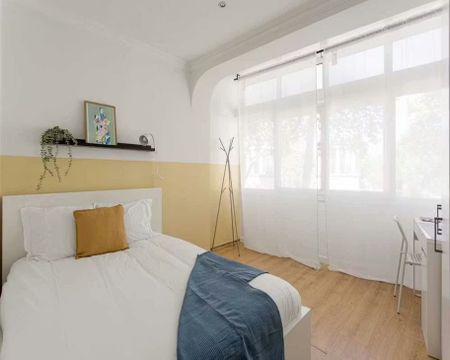 Largo Manuel Emídio da Silva, Lisbon, Lisbon 1500-415 - Photo 2