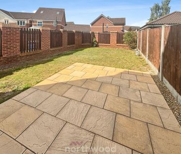 4 bedroom semi-detached house to rent - Photo 1