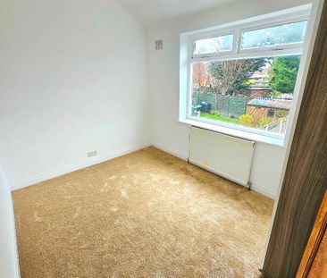 East Avenue, Heald Green, Cheadle, SK8 - Photo 3