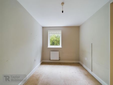 Rathlin Road, Broadfield, Crawley - Photo 2