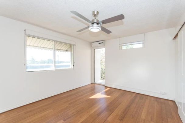 QUIET & PEACEFUL&mldr; WHITE GOODS INCLUDED - Photo 1