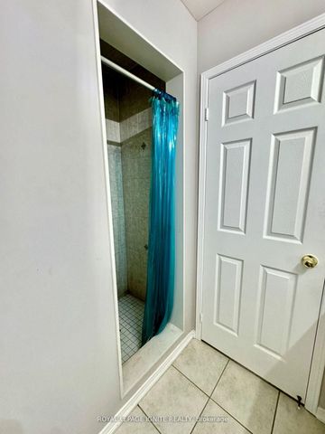 For Lease - 5 Holroyd Street Unit# Upper, Ajax, Ontario - Photo 3