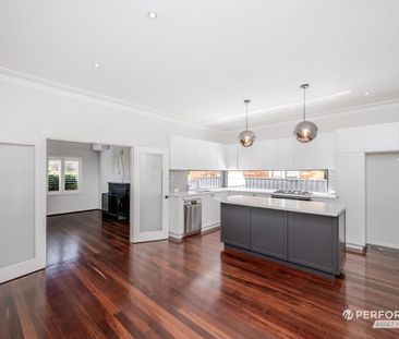 40 Golf View Street, Yokine, WA 6060 - Photo 2