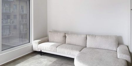 Appartement te huur in Veurne voor € 845 met 1 slaapkamer - Photo 2