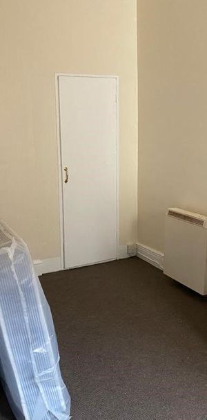 House share to rent - Photo 1