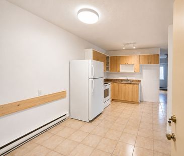 GRAND 5 ½|MAGOG|EAU CHAUDE - Photo 2