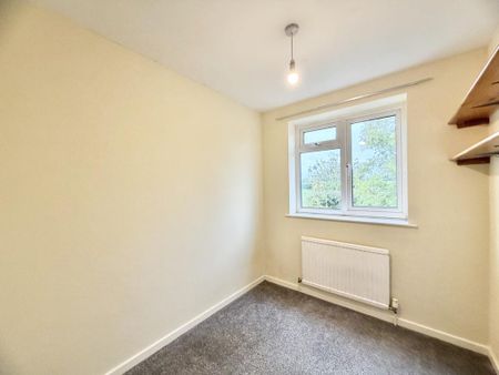 4 bedroom detached house to rent - Photo 5