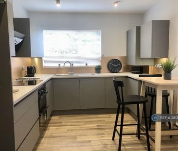 5 bedroom terraced house to rent - Photo 3