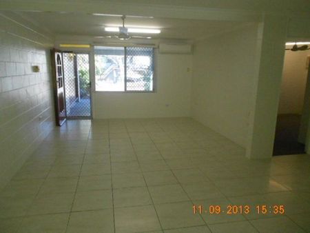 2/137 Albert Street, Cranbrook - Photo 3