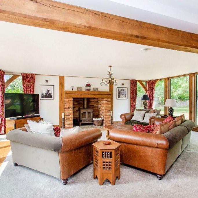 6 bedroom detached house to rent - Photo 1