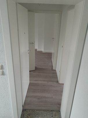 Sanierte 3,5 ZKDB Dachgeschosswohnung - Foto 1