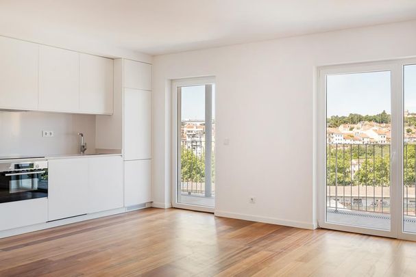 2 Bedroom Apartment, Lisboa - Photo 1