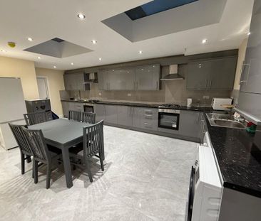 1 bedroom in a house share to rent - Photo 4