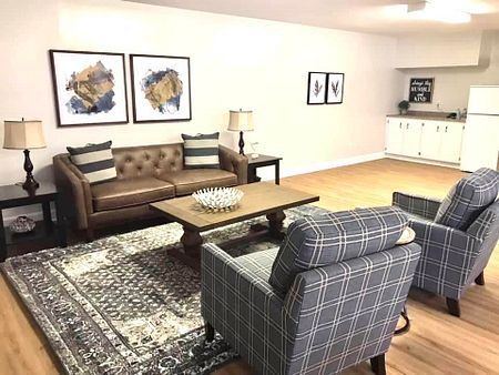 Mill Place Apartments - PARKING SPACE INCLUSIVE - Photo 4