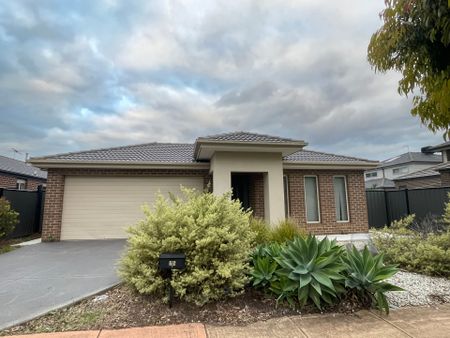 Cosy Family Home in a Convenient Location - Photo 5