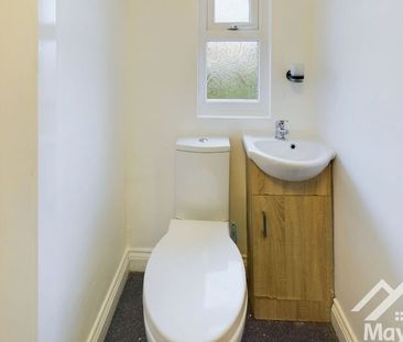 Shadsworth Road, Blackburn - Photo 4