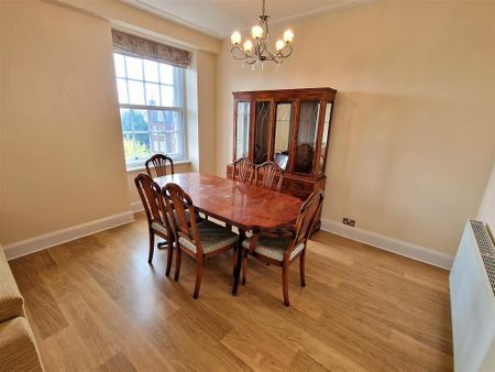 4 bedroom apartment to rent - Photo 5