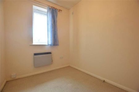 Statham Court, Bracknell, Berkshire, RG42 - Photo 5