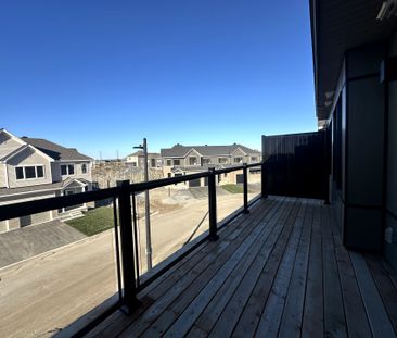 For Lease - 118 Ryan Reynolds Way, Orleans - Cumberland and Area, O... - Photo 5