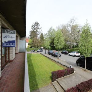 Appartement te huur in Sint-Lambrechts-Woluwe voor € 1.750 met 3 slaapkamers - Photo 2