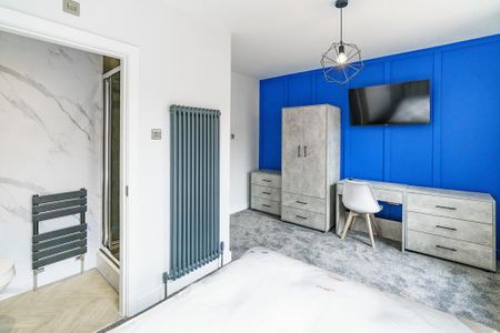 5 bedroom terraced house to rent - Photo 3