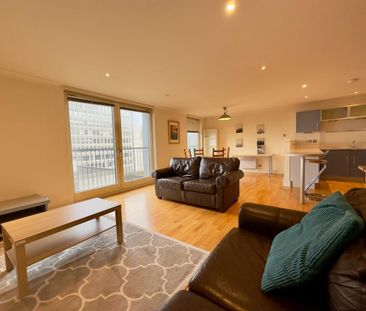2 bedroom flat to rent - Photo 3