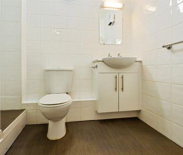 1 bedroom retirement property to rent - Photo 1