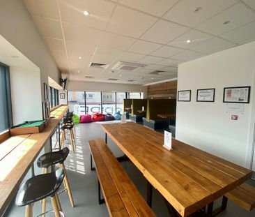 ASPIRE HOUSE - DEMI CORNER APARTMENTS - Photo 6